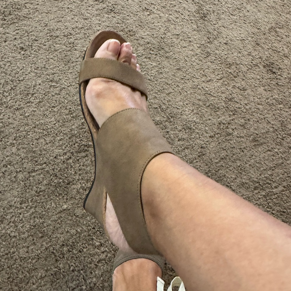 Adrienne Vittadini Tan Wedge Shoes